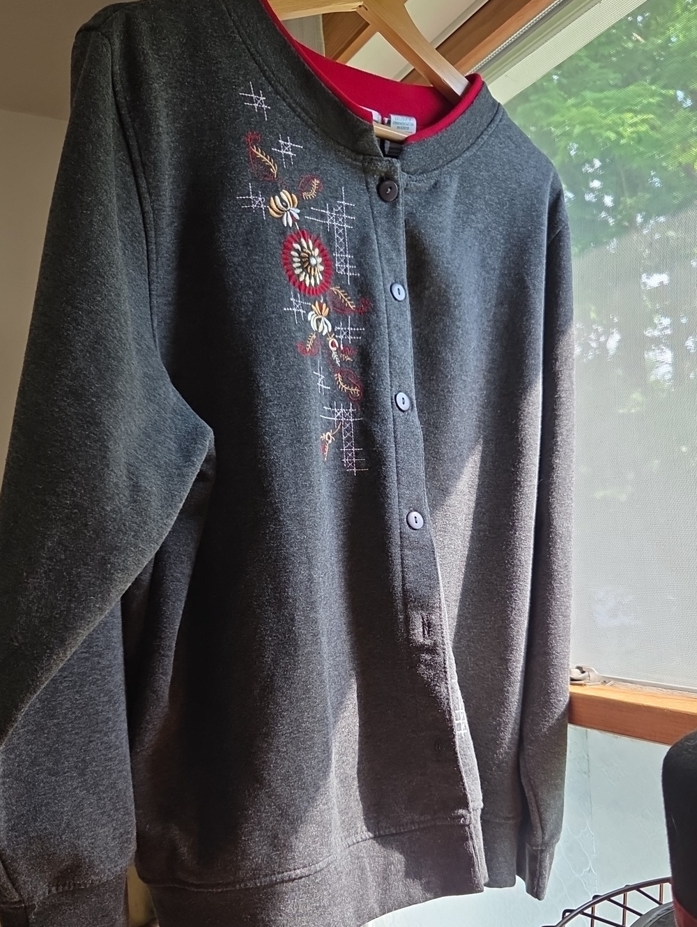 Vintage Shenanigans Embroidery Open Front Sweat Shirts